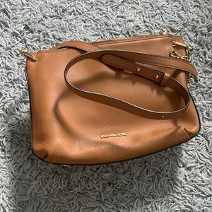 Michael Kors luggage color crossbody